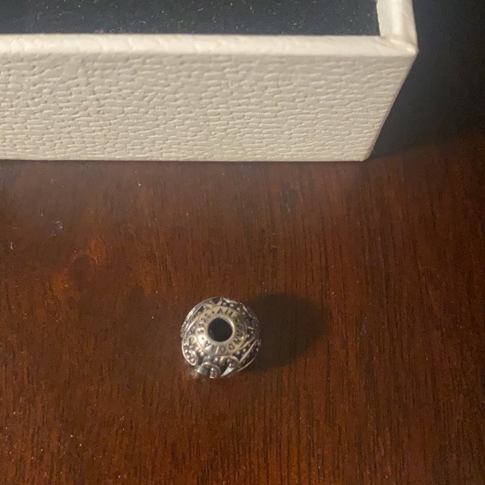 Pandora Charm - Picture 3 of 3